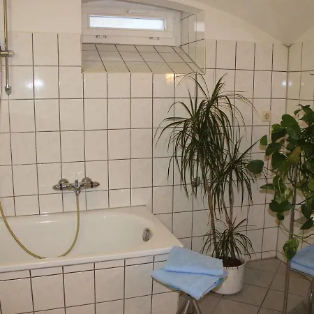 In Weibig Mit Garten