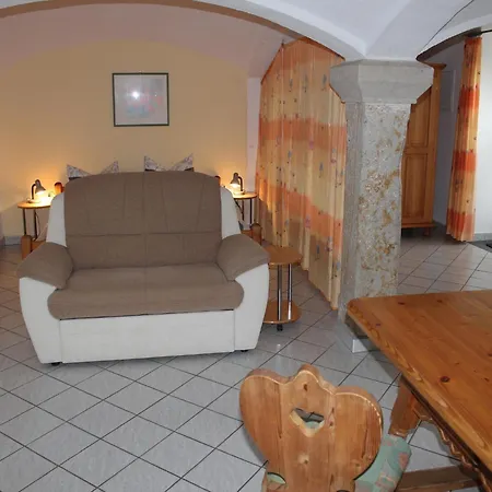 Апартаменты In Weibig Mit Garten